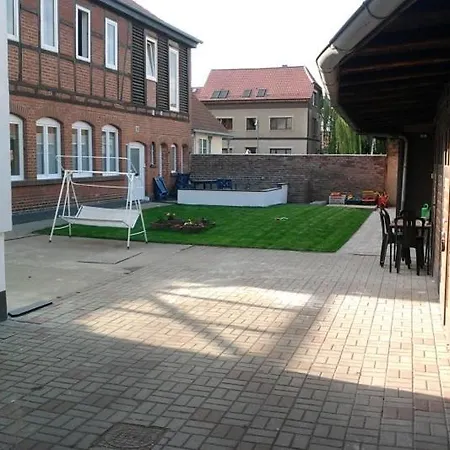 Feel Comfortable In Peace At Erfurt's New Gates Érfurt